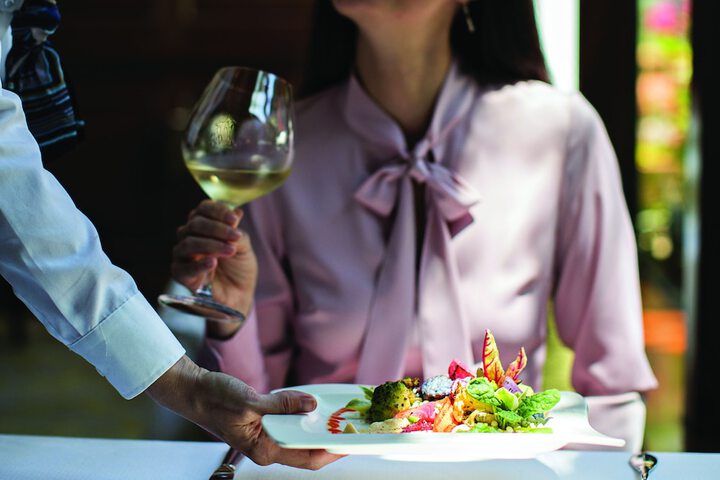 Dining 101 of 148