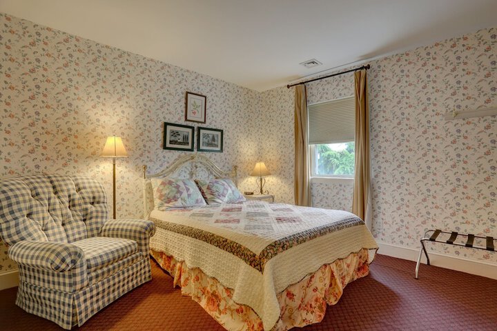 Room 13 of 34