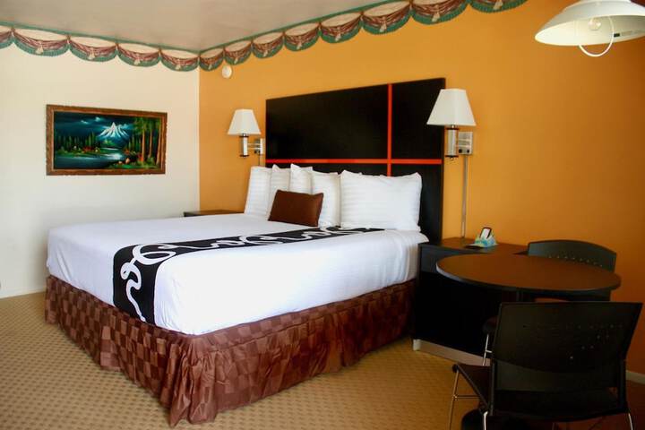 Room 19 of 40