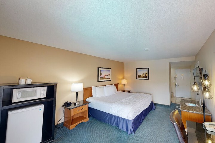 Room 50 of 111
