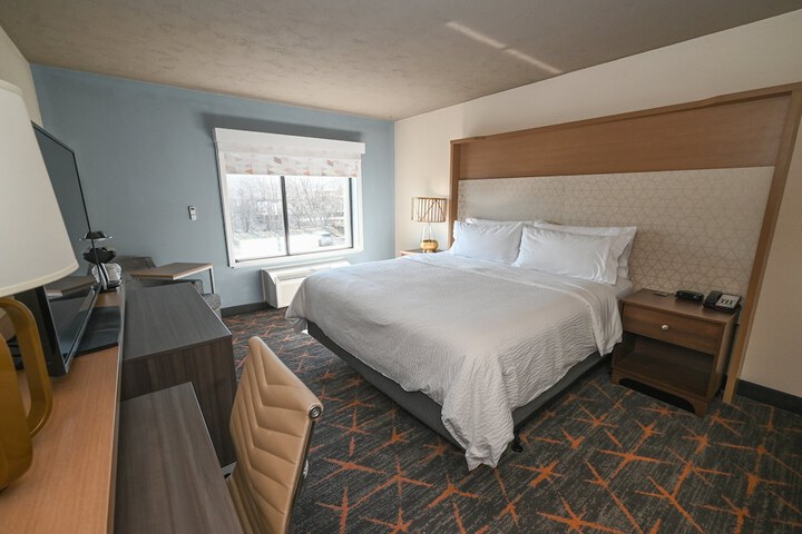 Holiday Inn Cleveland-Mayfield by IHG