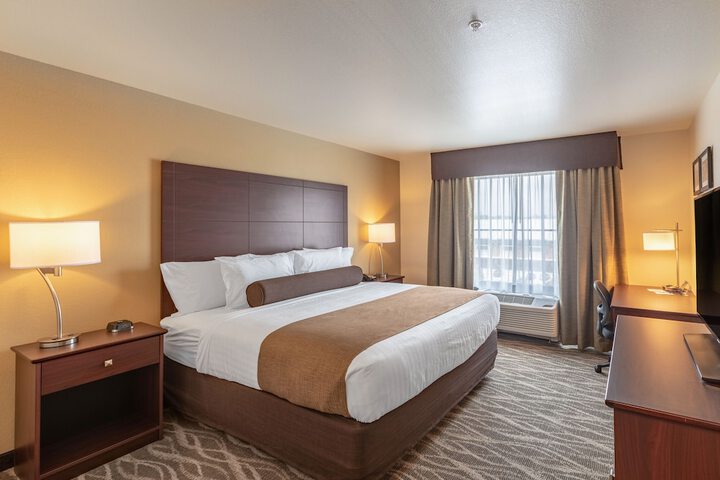 Cobblestone Hotel and Suites Janesville