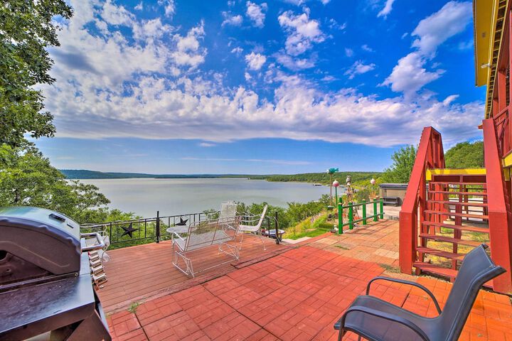 Waterfront Lake Eufaula Home: Multi-level Balcony