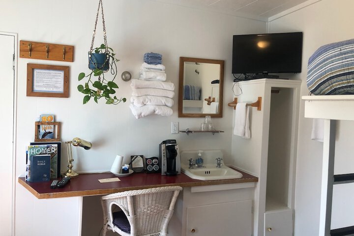 Room 52 of 130