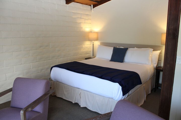 Room 48 of 74