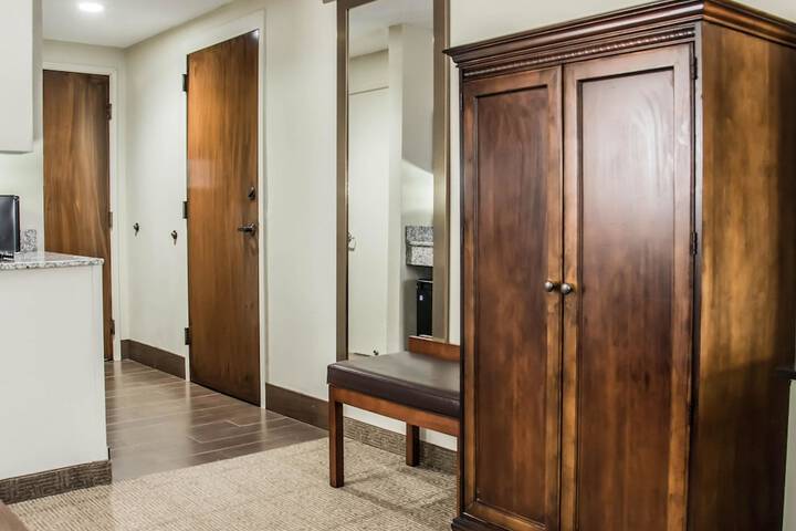 Room 21 of 31