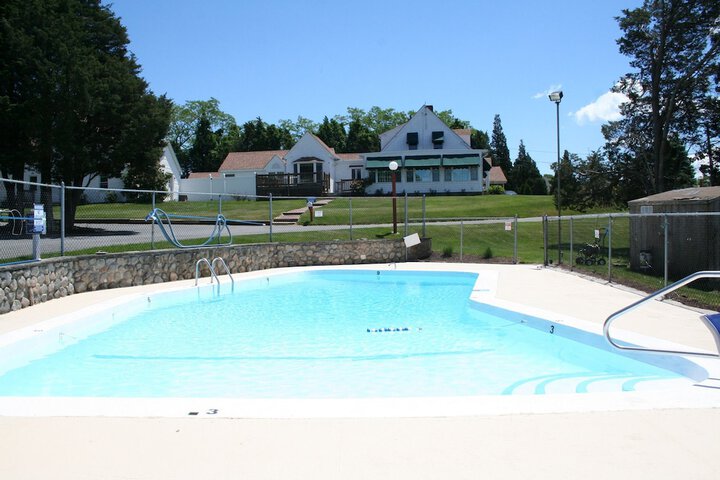Pool 6 of 39