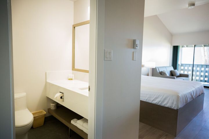 Room 18 of 31