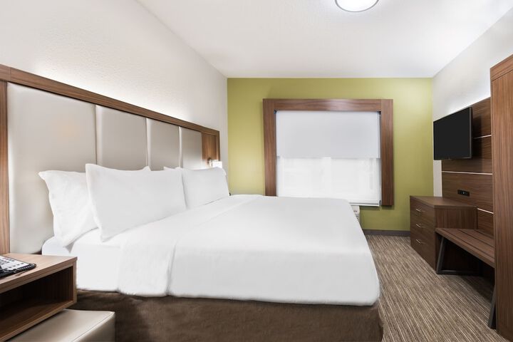 Room 36 of 48