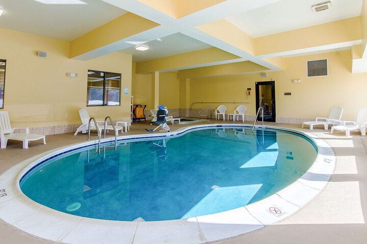 Pool 6 of 28
