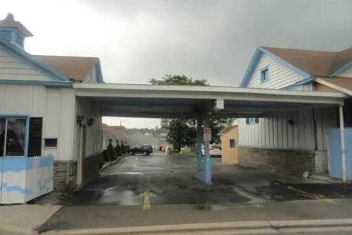 BUDGET INN SOMERSET