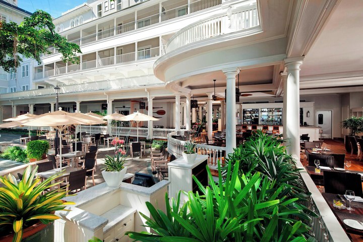 Moana Surfrider a Westin Resort & Spa, Waikiki Beach