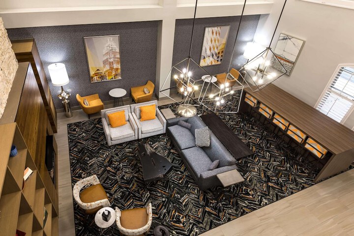 Hotel Interior 27 of 98