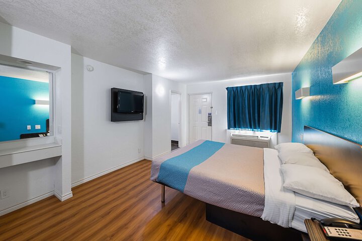 Motel 6 Grand Prairie TX - Interstate 30