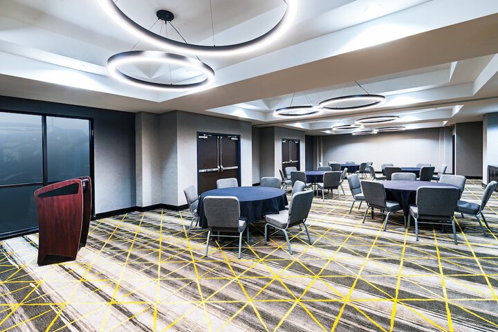 Holiday Inn Hotel & Suites Tulsa South by IHG