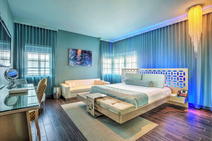 Room 27 of 45