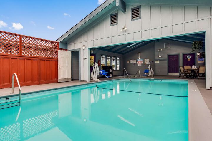 Pool 6 of 35