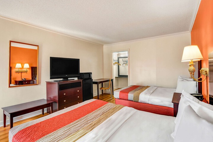 Motel 6 Americus GA