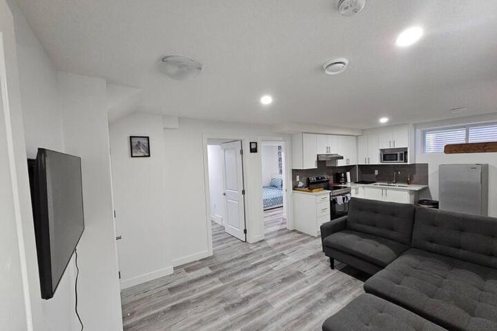 Entire guest basement suite in Cochrane AB