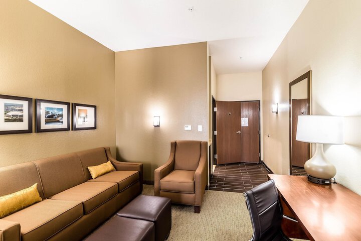 Room 28 of 43