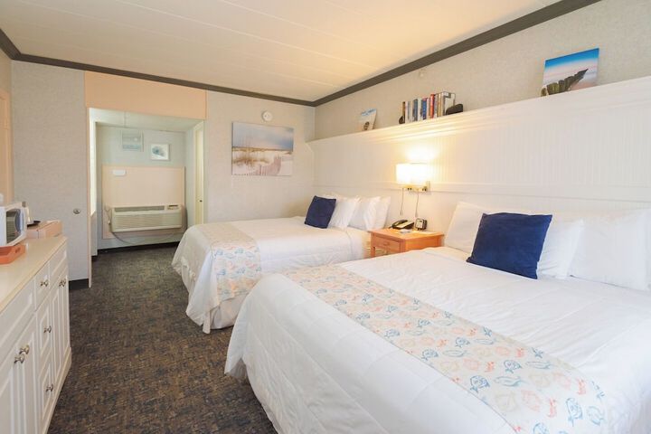 Gaidos Seaside Inn