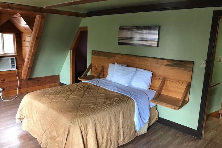 Room 47 of 89