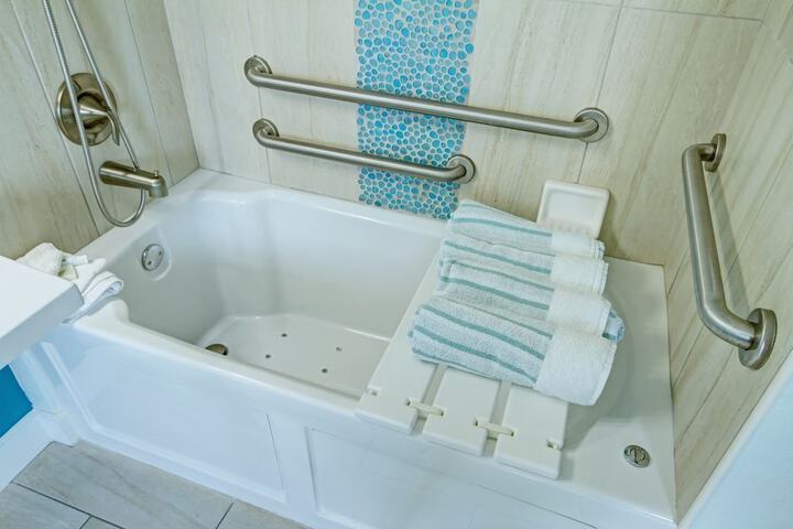 Grand Seas by Exploria Resorts MOD Collection by Sonesta