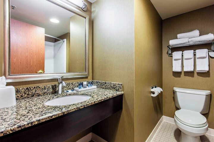 Delta Hotels by Marriott Fargo