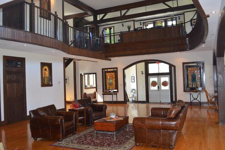 McGrady Inn - Bed & Breakfast