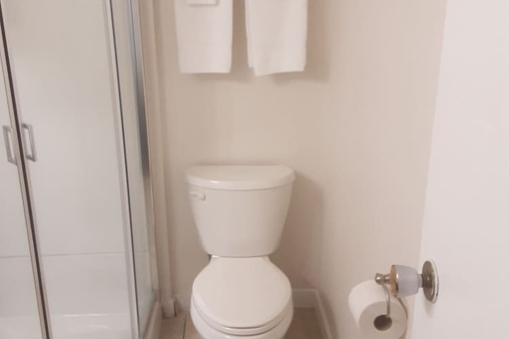 Room 13 of 25