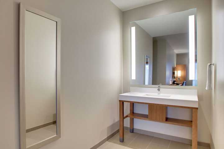 Hyatt Place Milwaukee / Downtown