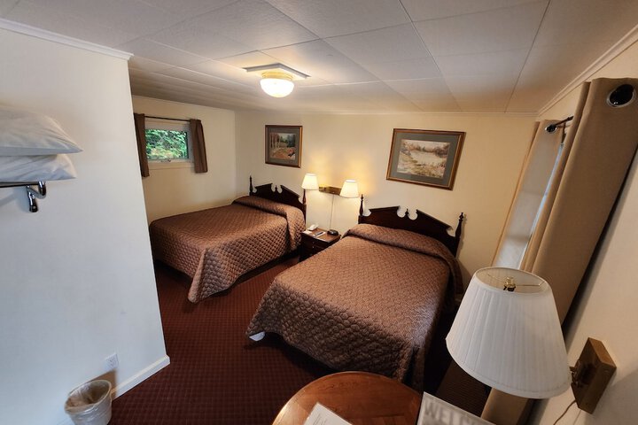 Lake View Motel