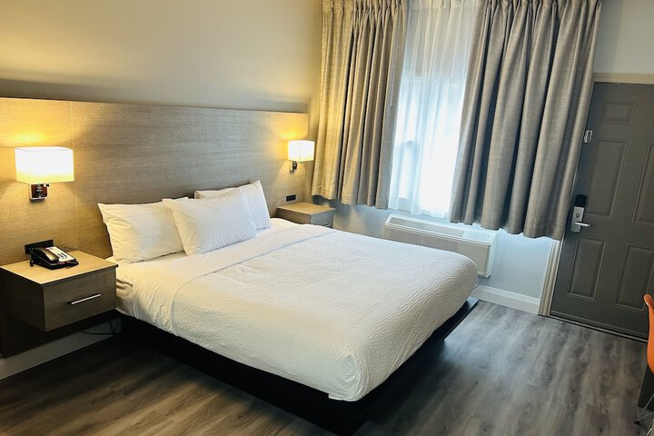 Room 7 of 24