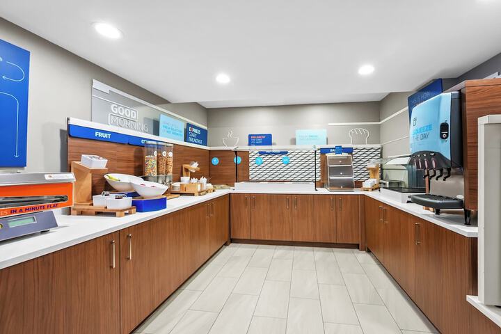 Holiday Inn Express Hotel & Suites Wabash by IHG