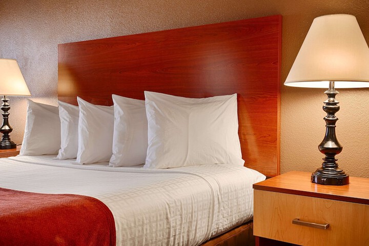 Room 14 of 21