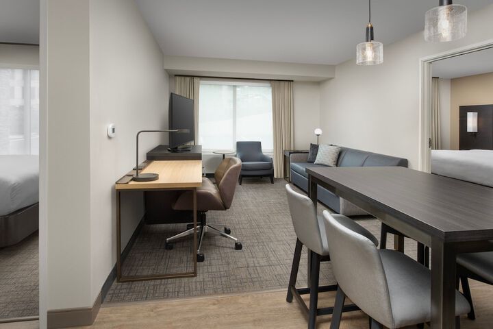 Room 34 of 46