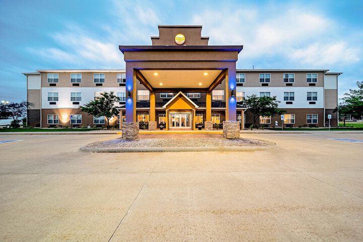 Hotel 3 of 33