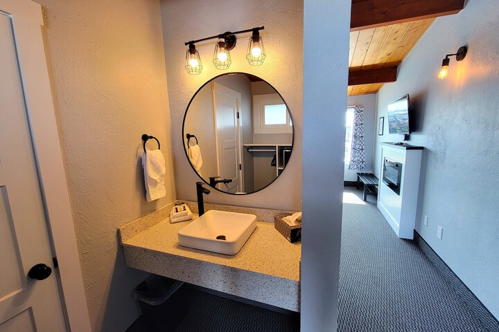 Room 9 of 45