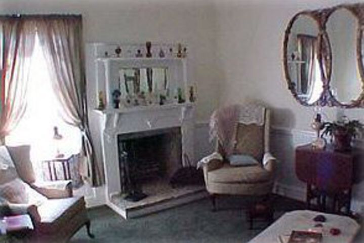 Lamplight Inn