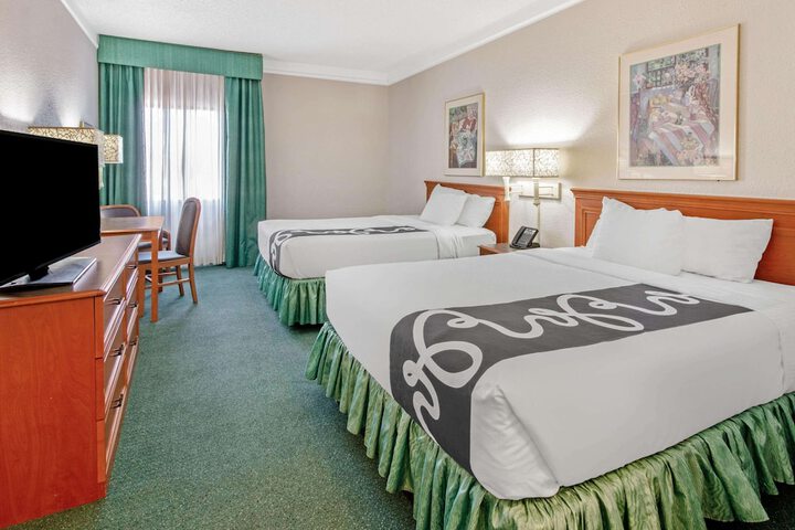 Room 14 of 28