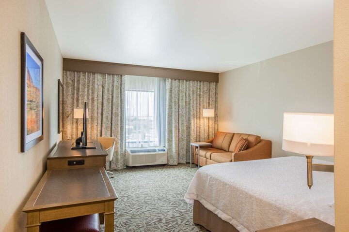 Room 19 of 34