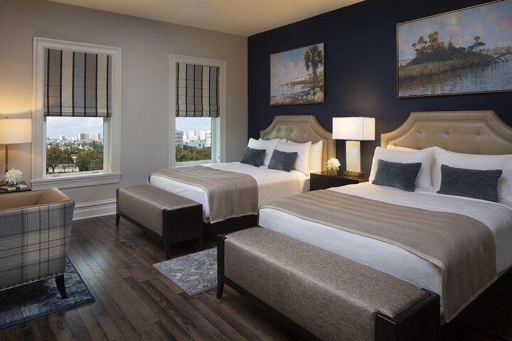 Room 32 of 45