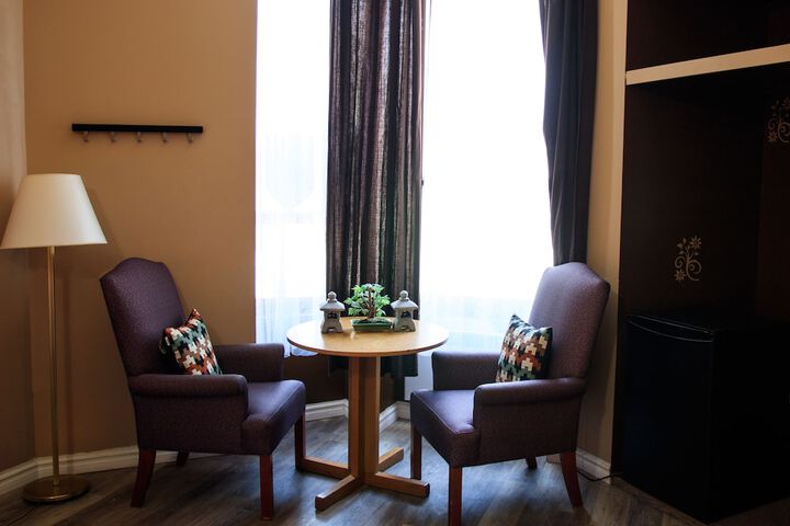 Room 14 of 36