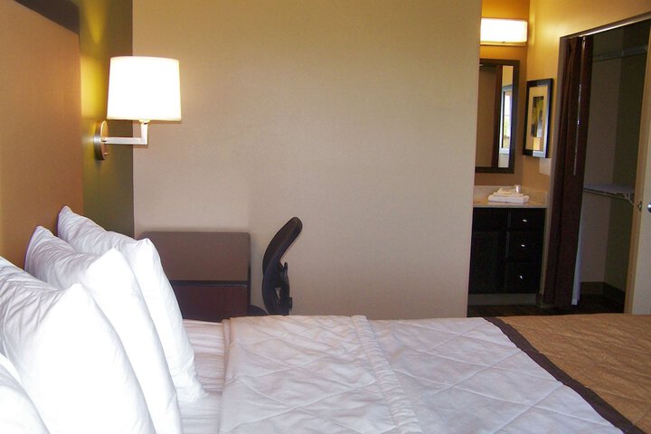 Room 21 of 24