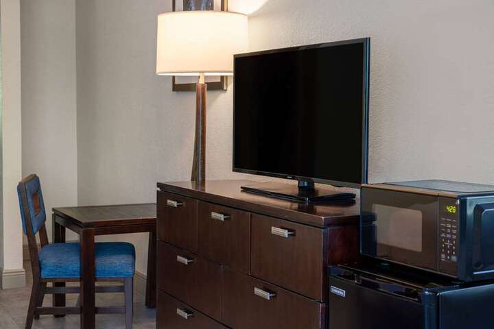 Room 107 of 156