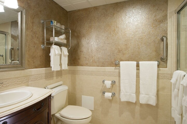 Room 40 of 48