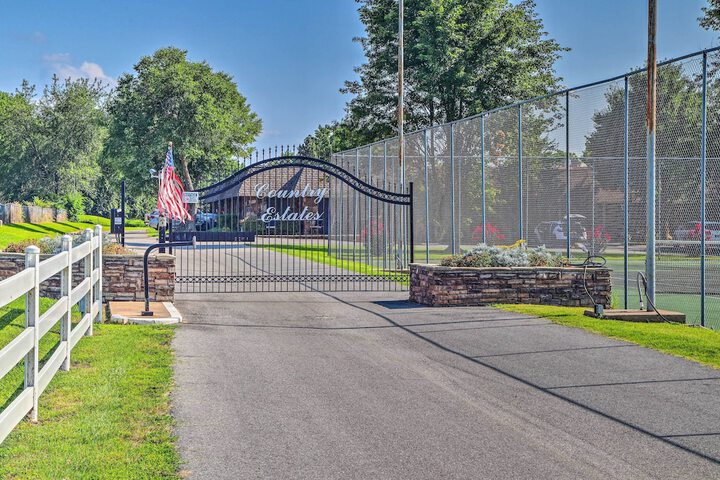 Pool Access: Condo w / Patio in Afton