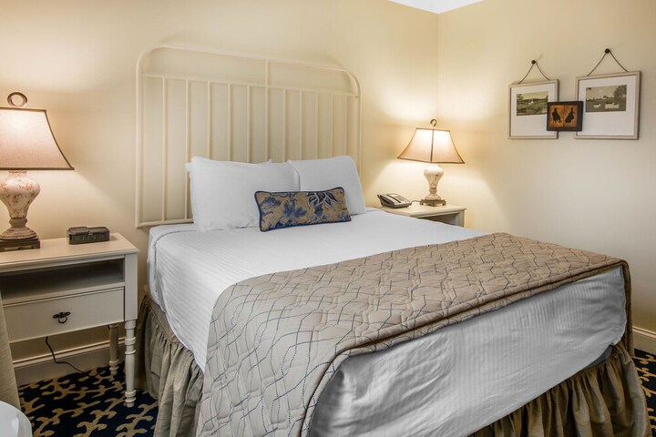 Room 21 of 48