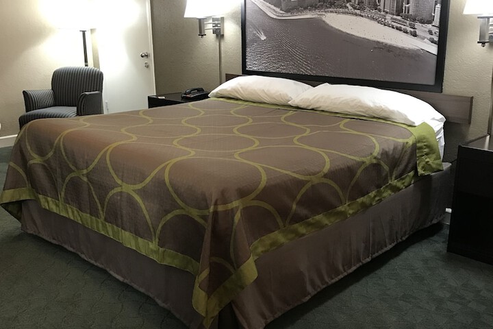 Room 10 of 23