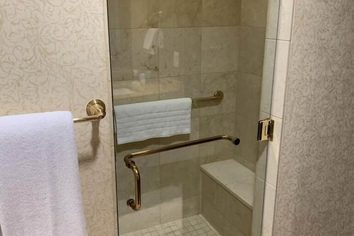 The Towers at Kahler Grand Hotel